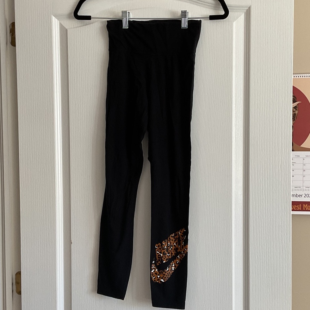 Nike Black Leggings with Leopard Logo & Swoosh